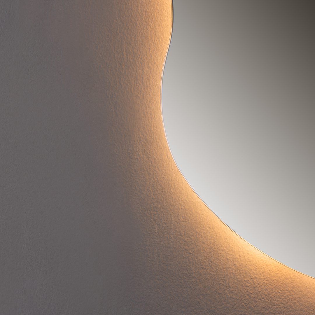 Oglinda LED FRAMELESS VEGAS 65x100CM 3 Lumini si Touch