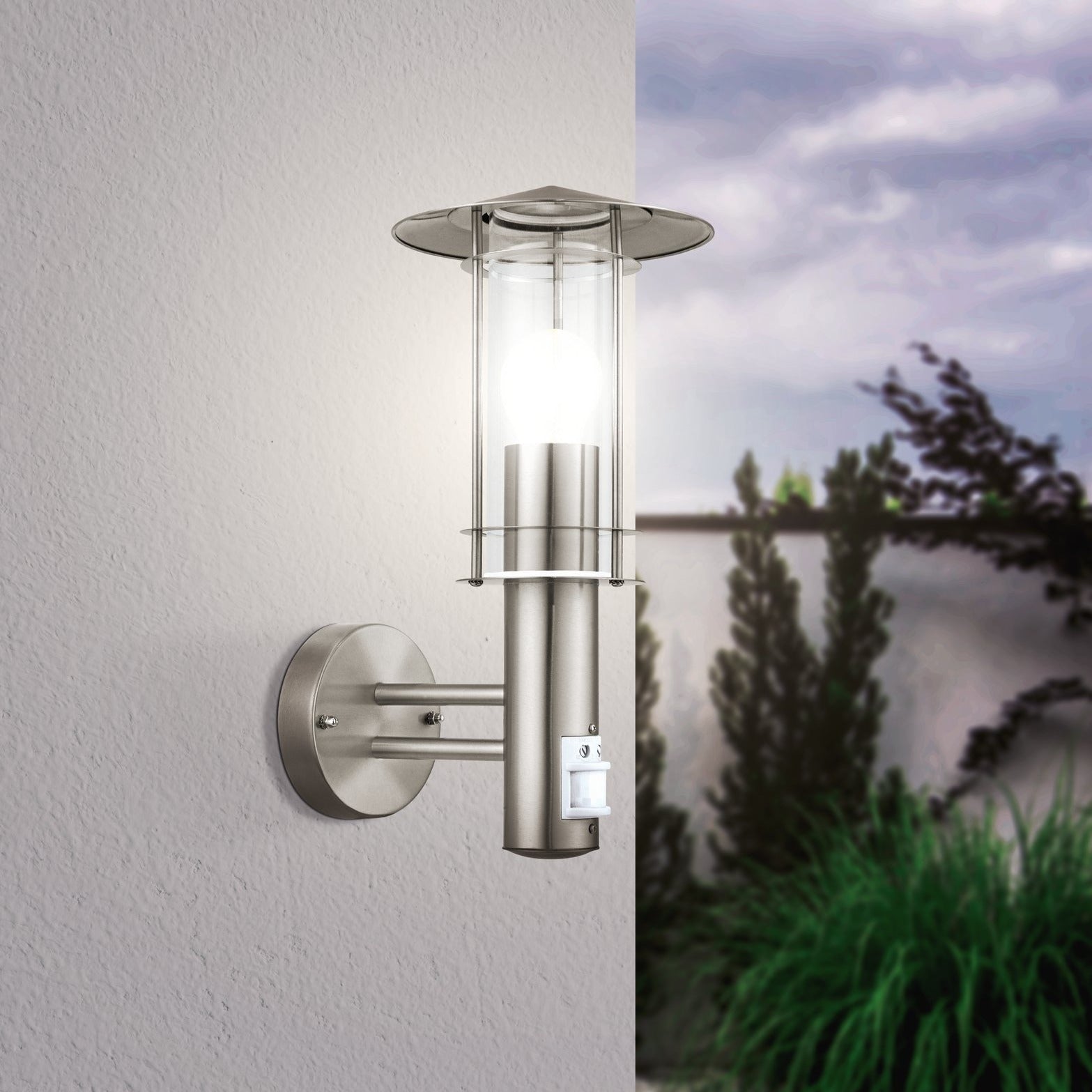 Aplica Exterior Lisio Silver cu Senzor Miscare IP44 Eglo 1xE27 Resigilat R2