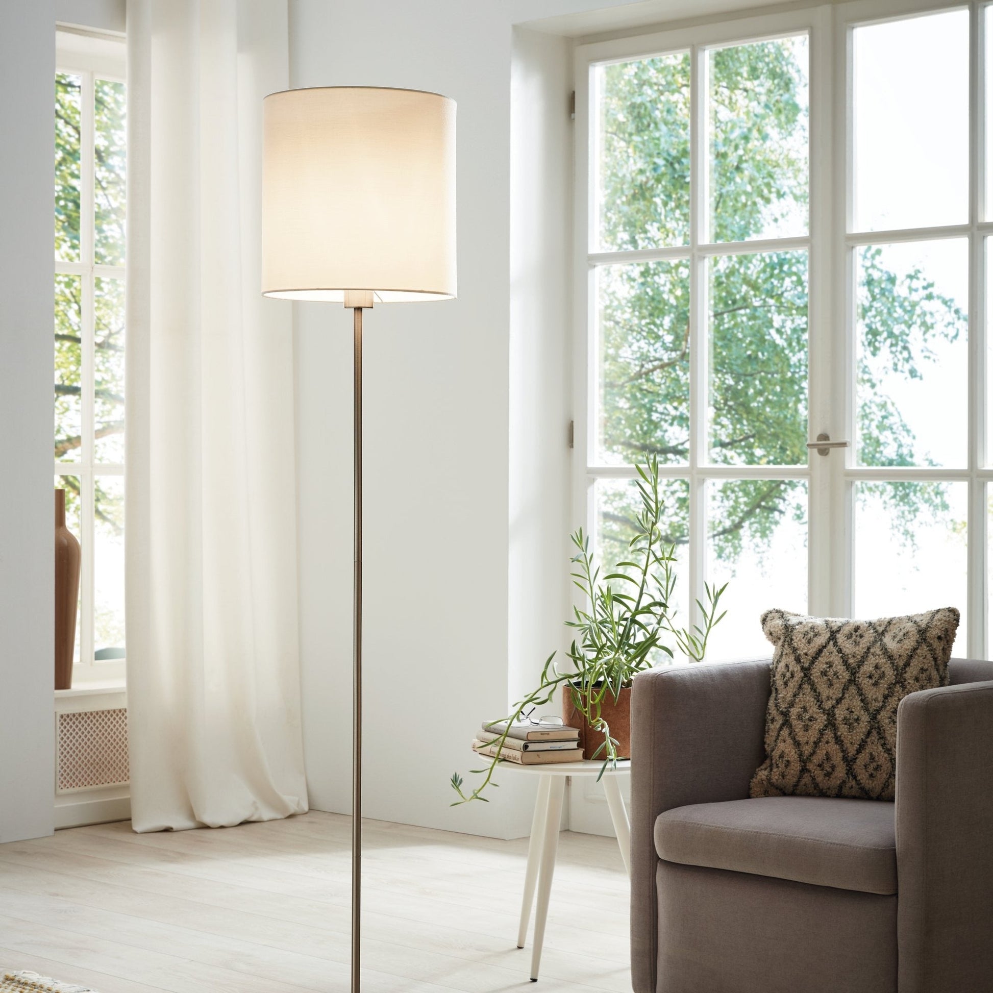 Lampadar PASTERI White & Silver 157.5CM Eglo