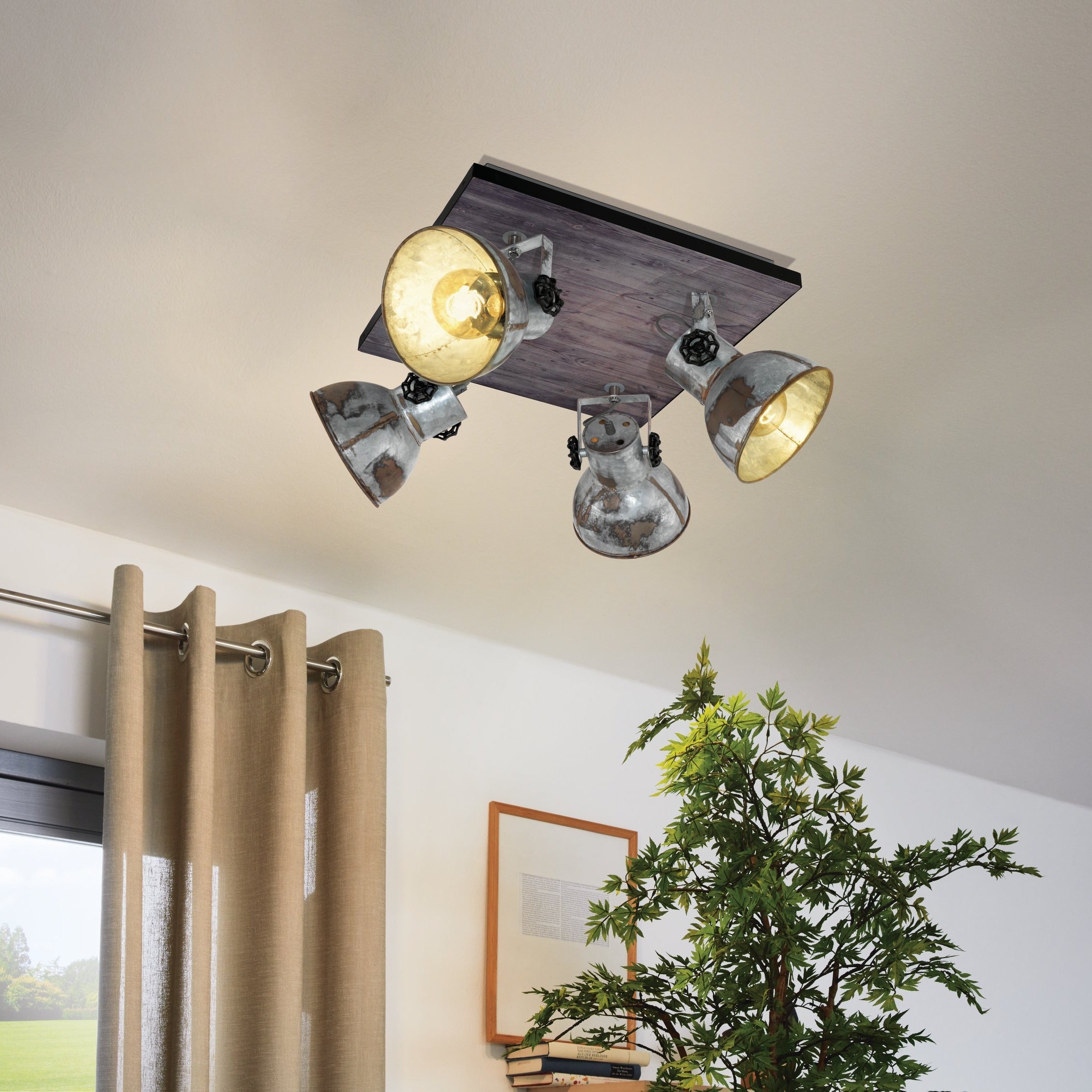 Lustra Vintage Cu 4 Spoturi Reglabile BARNSTAPLE Eglo