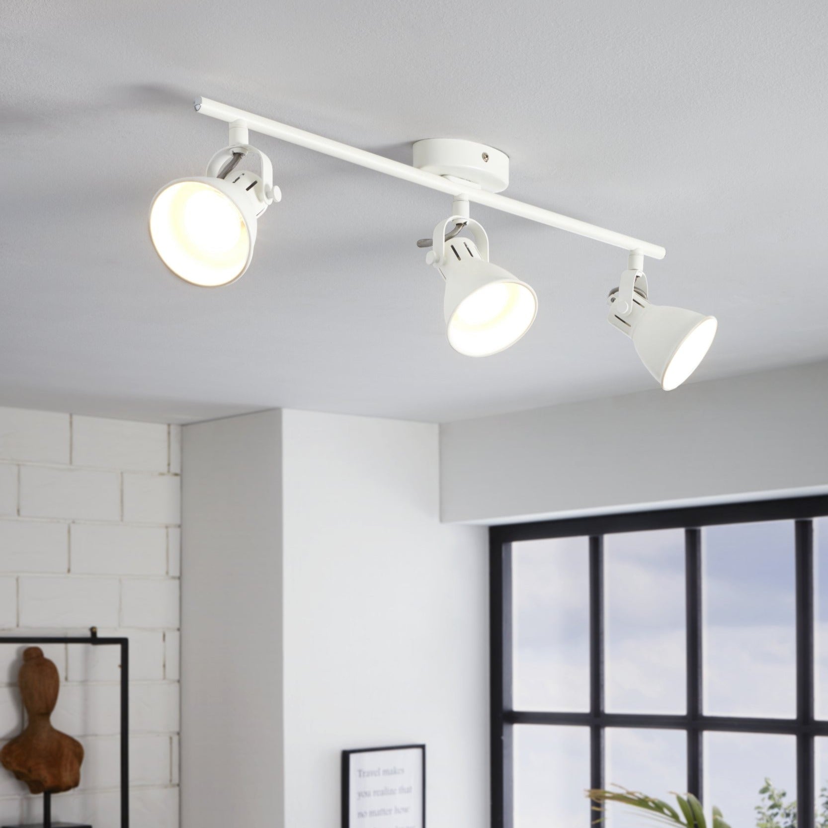 Lustra Seras 1 White cu 3 Spoturi Reglabile