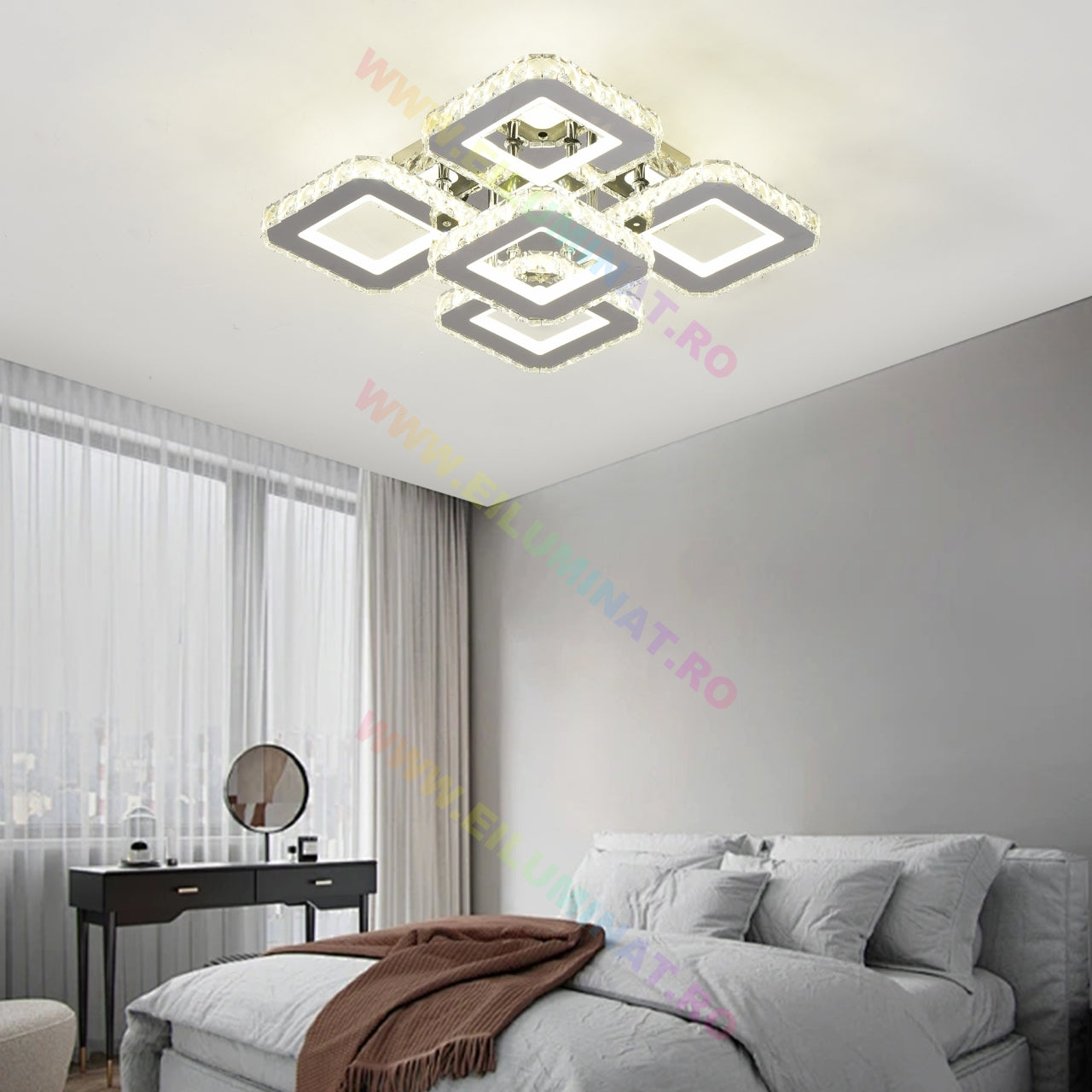 Lustra LED 4+1 SQUARE RGB Cristal Telecomanda Echivalent 600W