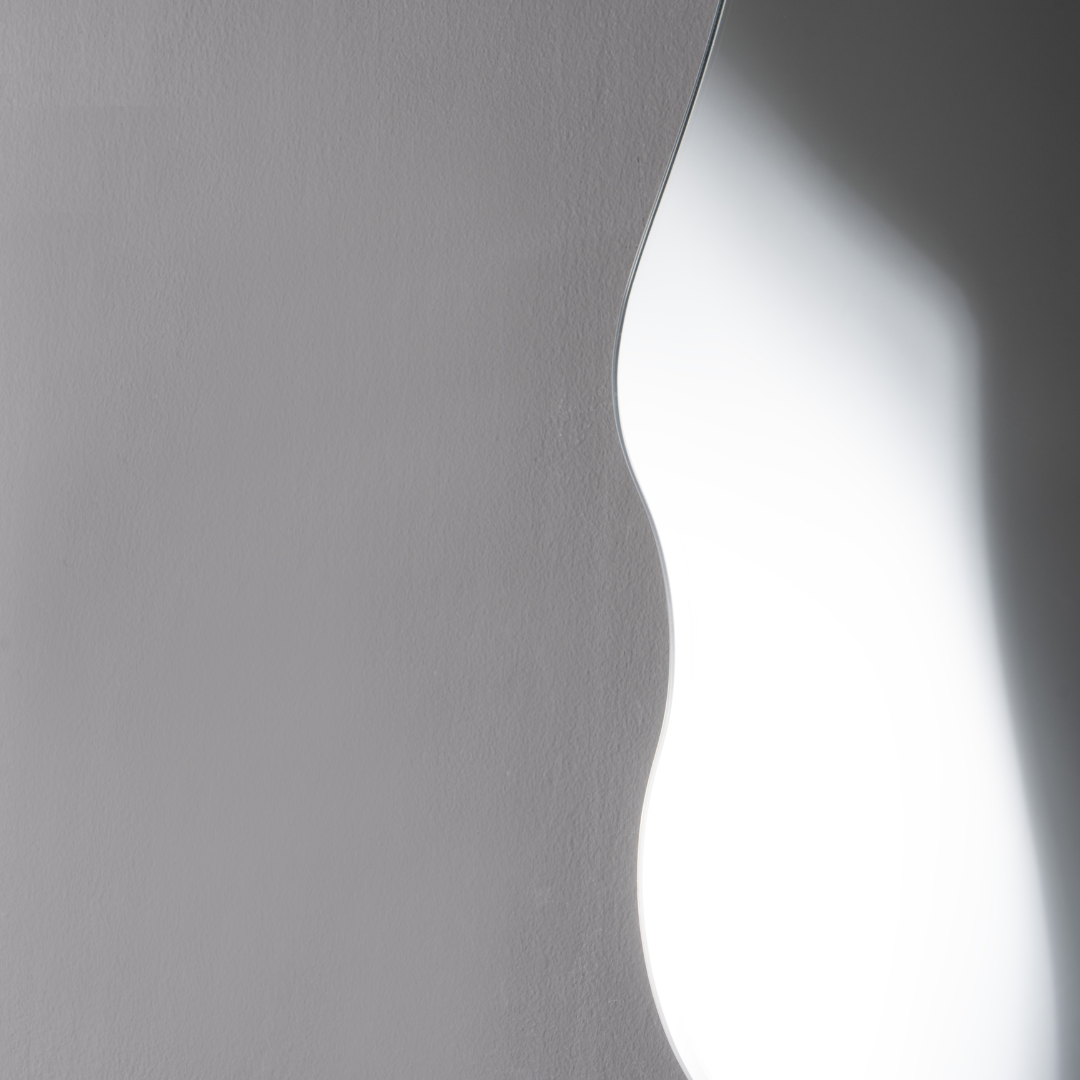 Oglinda LED FRAMELESS VEGAS 65x100CM 3 Lumini si Touch