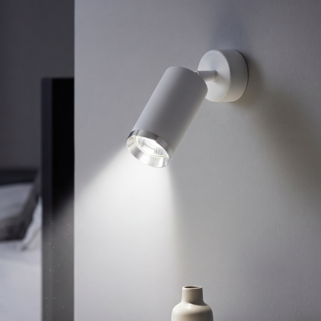 Aplica Mica White & Silver Premium cu Spot Reglabil