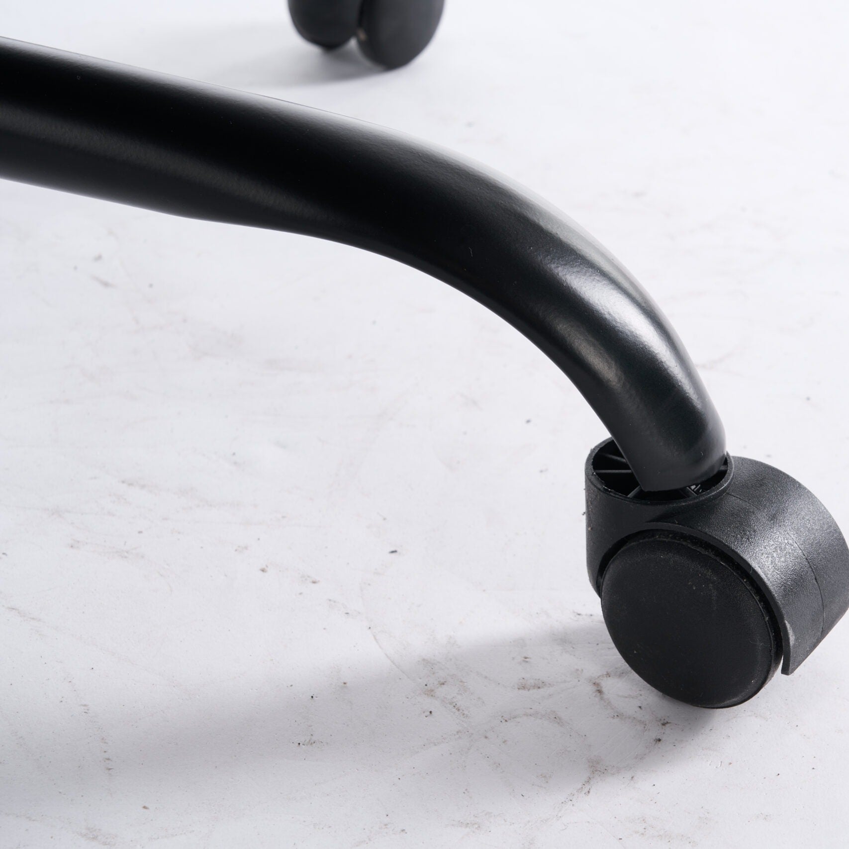 Scaun de Birou Reglabil Negru WF-807B cu Suport Picioare | Piele Ecologica