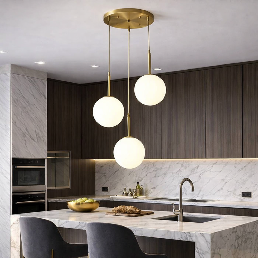 Lustra Abajur Mat GOLD LUXURY STAIRCASE 3XE27