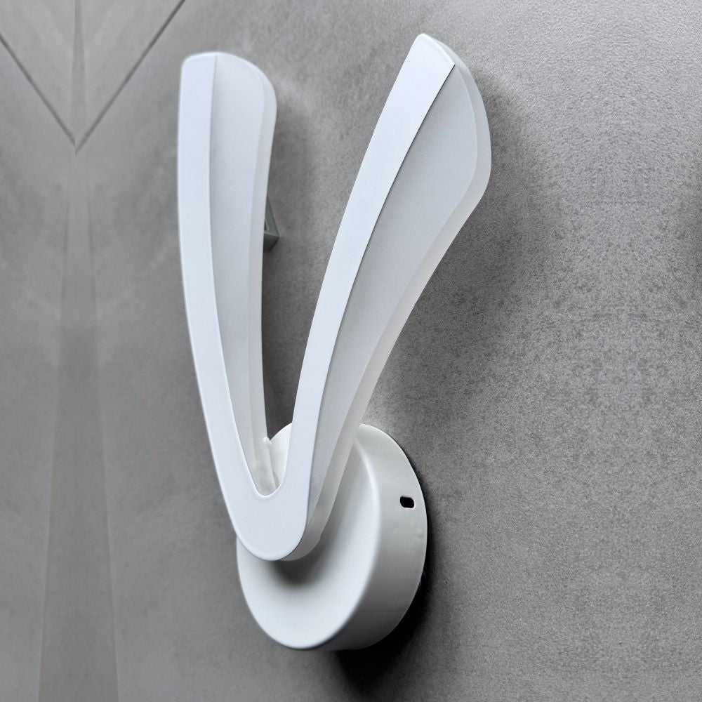 Aplica LED Model Deosebit Alba Echivalent 150W