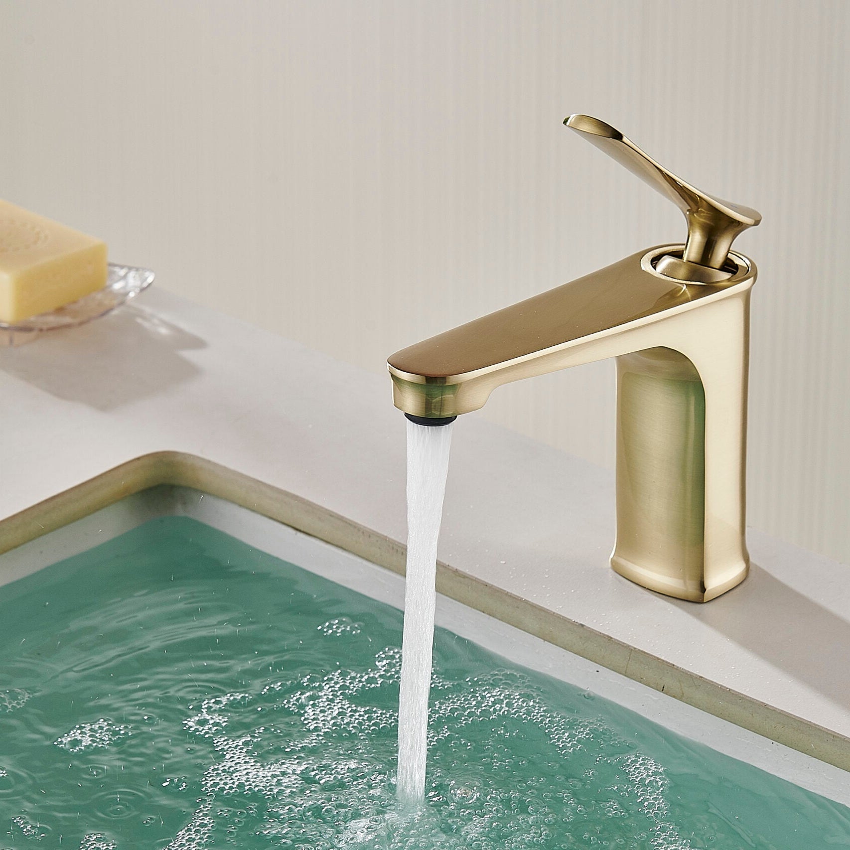 Baterie de Lavoar din Alama cu Finisaj Aurit Mat