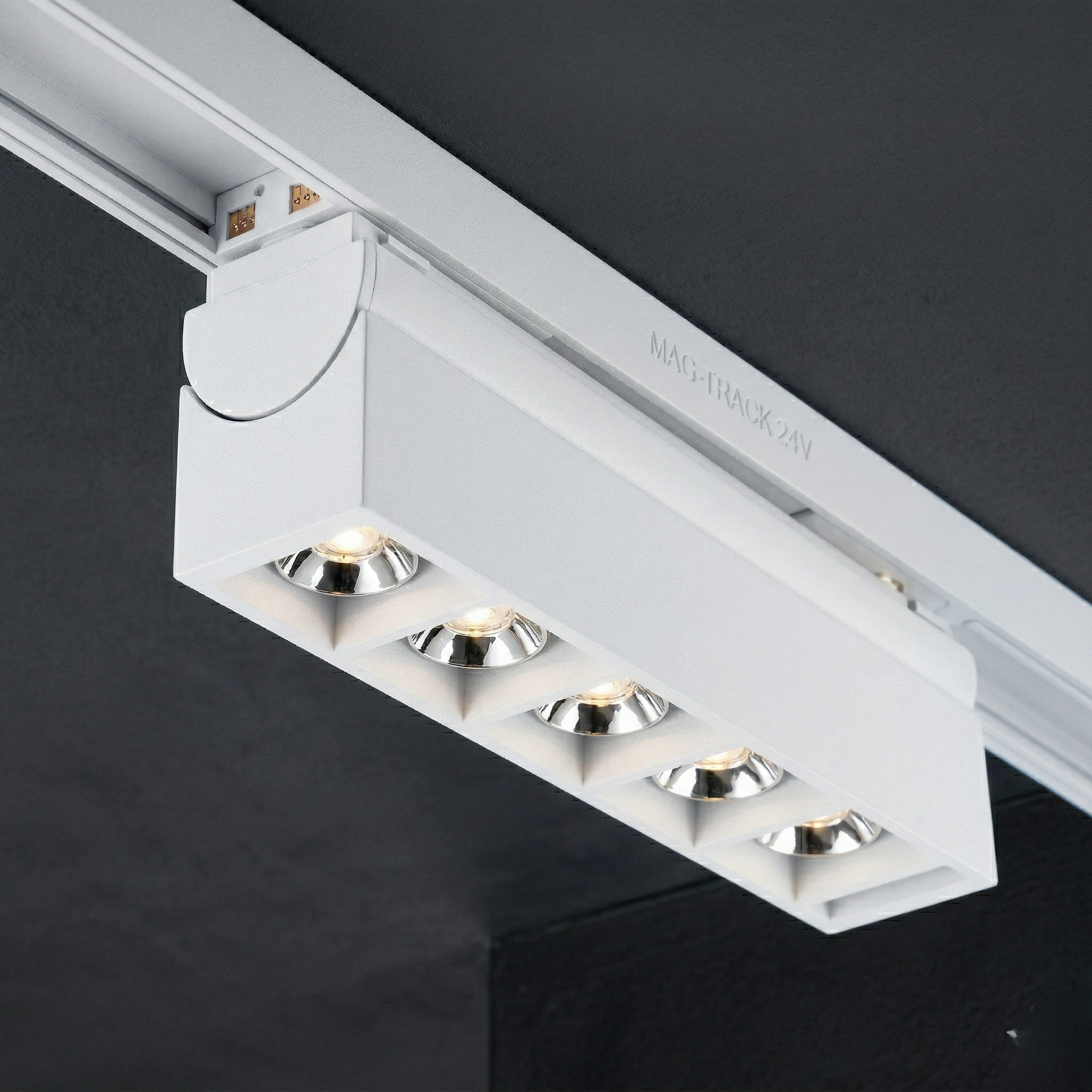 Spot LED Pentru Sina TPLUS 6 Lens 6.6W CCT Alb