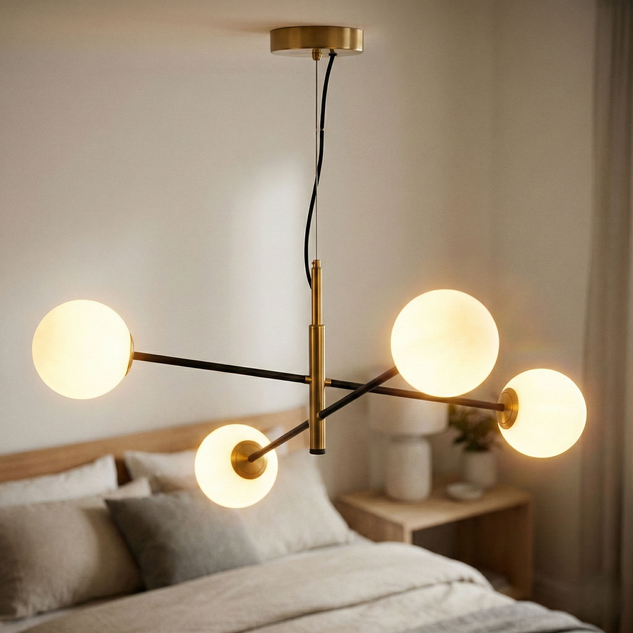 Lustra Abajur MAT Black+Gold Suspendata SOLVIK 4xG9