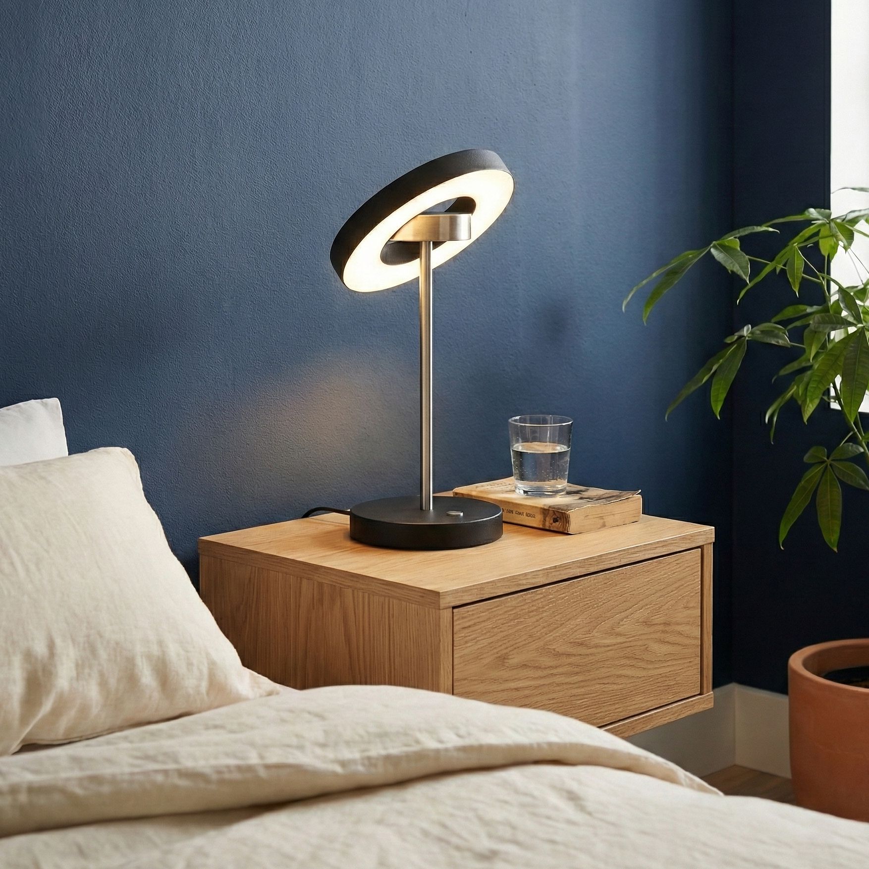 Veioza LED PREMIUM SILVER GUANO Orientabila