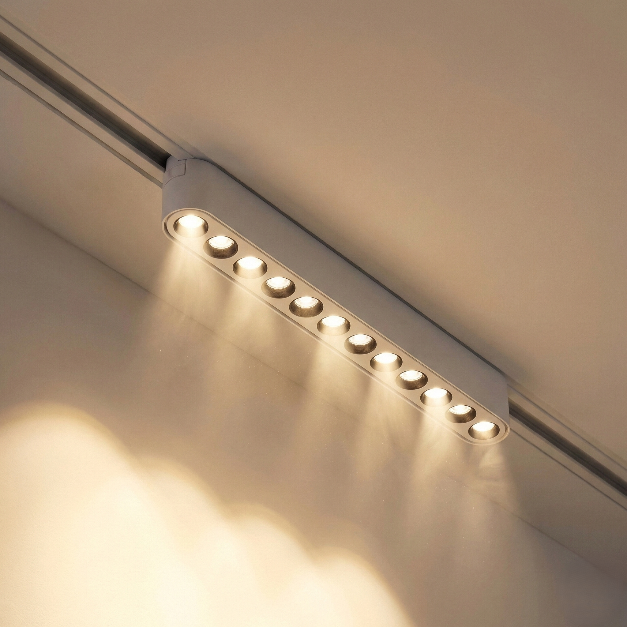 Spot LED Liniar Urban Track 12W 22cm 4000K Alb