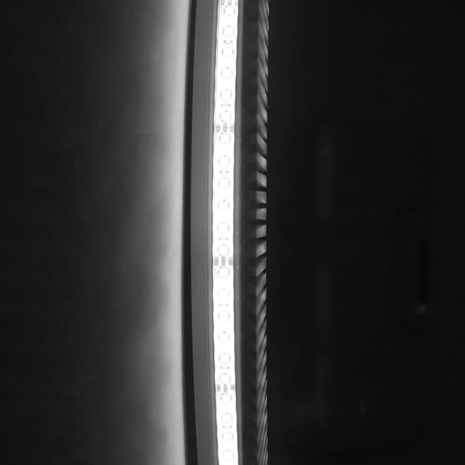 Oglinda LED Rotunda cu Ceas Ø70cm Functie Dezaburire si Touch