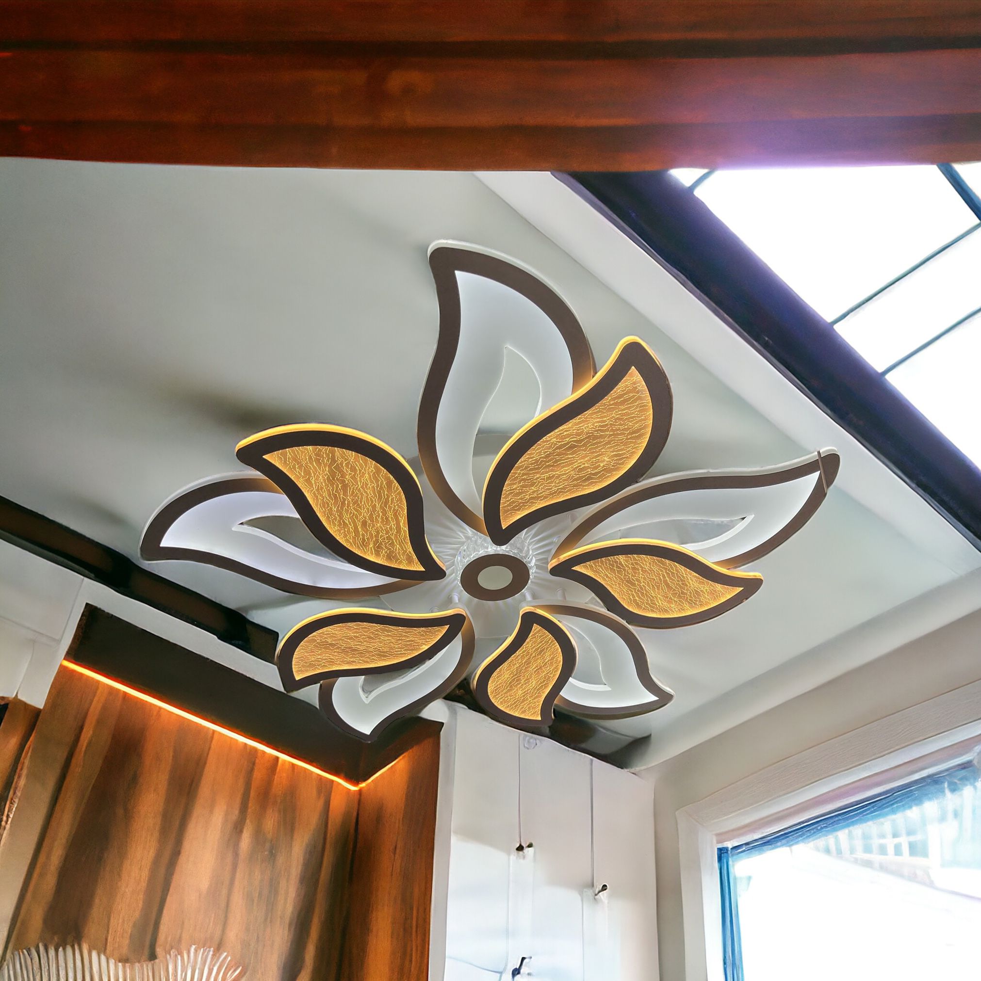 Lustra LED 240W Flower Echivalent 1000W Telecomanda