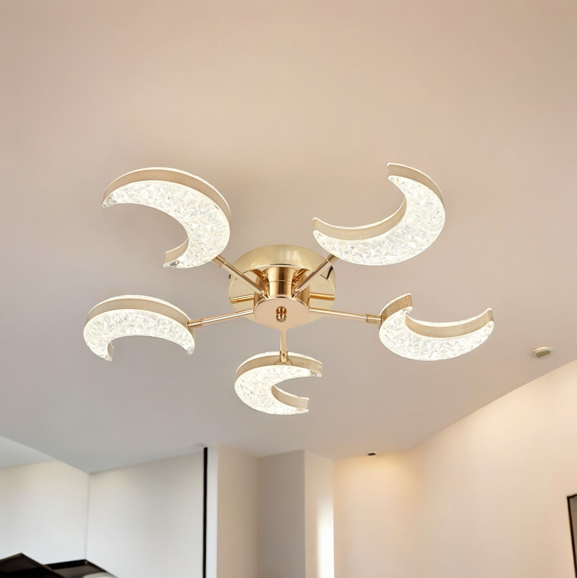 Lustra LED Halfmoon Gold Echivalent 400W