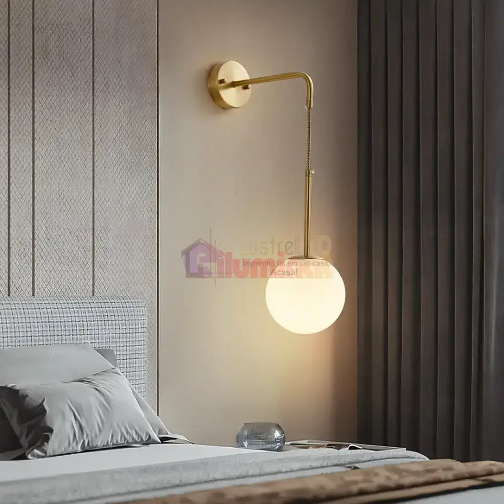 Aplica Ajustabila Nordic Style HangGlobe Gold Abajur Mat lustreled.ro