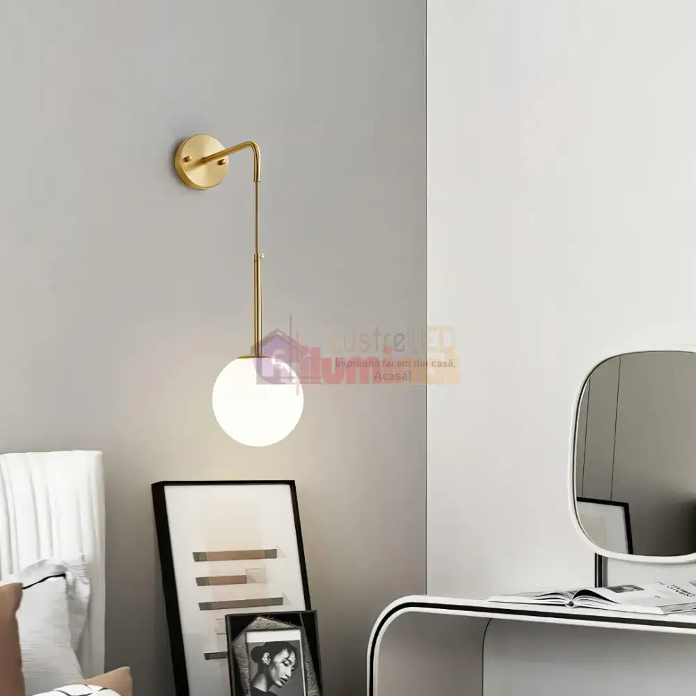 Aplica Ajustabila Nordic Style HangGlobe Gold Abajur Mat lustreled.ro
