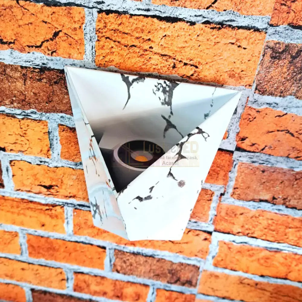 Aplica Led 10W Exterior Prisma Alba Fy-666A/Wh Wall Light Fixtures