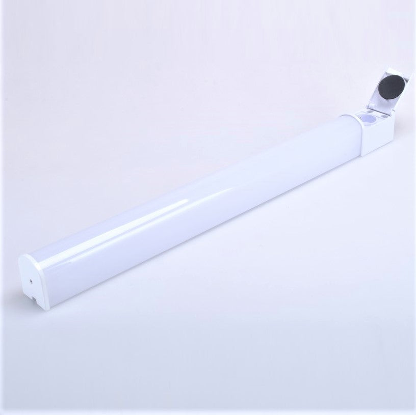 Aplica LED Baie 15W 68cm cu Intrerupator si Priza