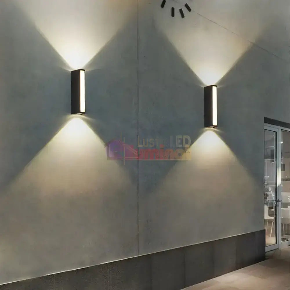 Aplica LED Exterior 12W Neagra Iluminare 3 unghiuri lustreled.ro