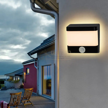 Aplica LED Exterior IP65 12W Cu Senzor 7781