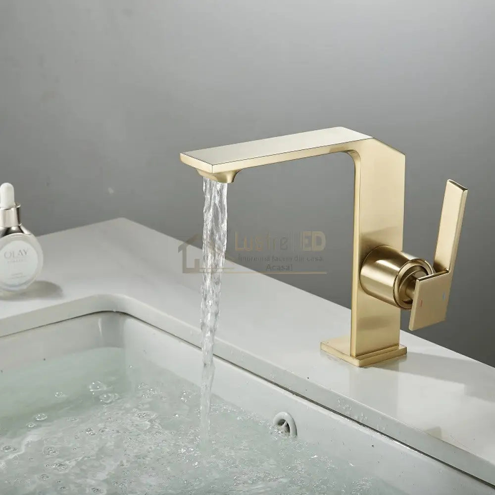 Baterie Lavoar Medie Modern Line Aurie Smk025 Modern Faucets