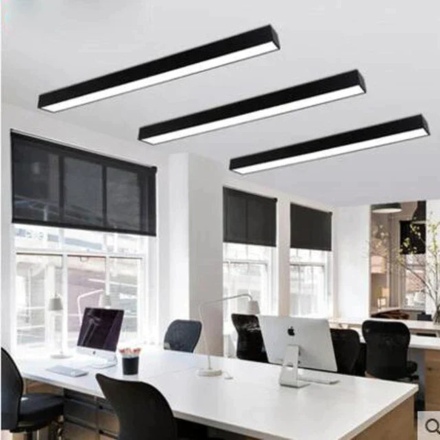 Corp Iluminat LED Liniar 20W 120cm Aplicat Negru Echivalent 150W
