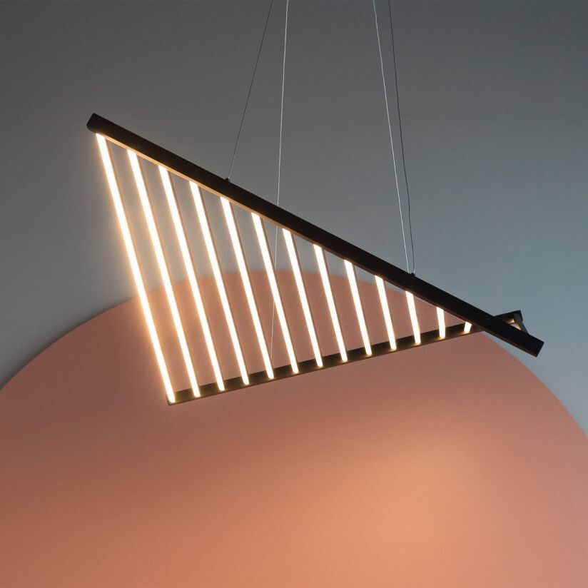 Lustra LED Suspedanta Unique FLUCTUS Black Echivalent 550W
