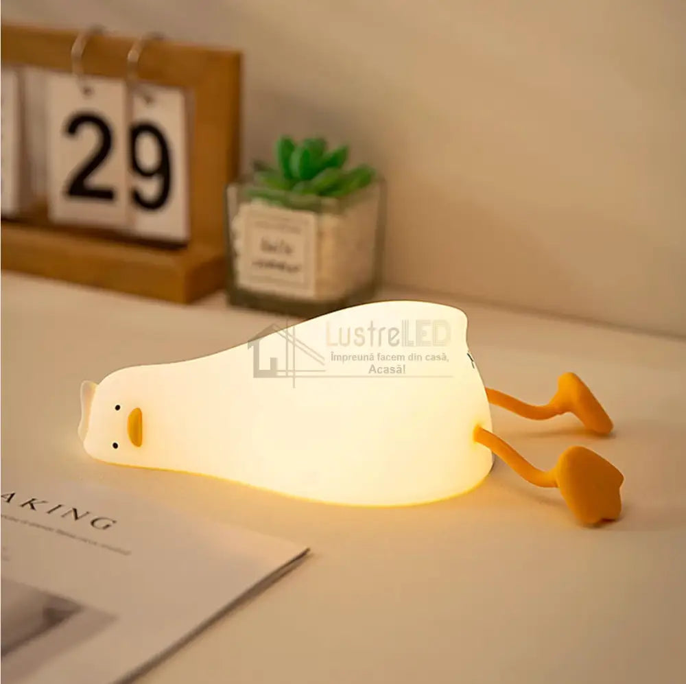 Lampa de Veghe LAZY CHICKEN Portabila LED RGB
