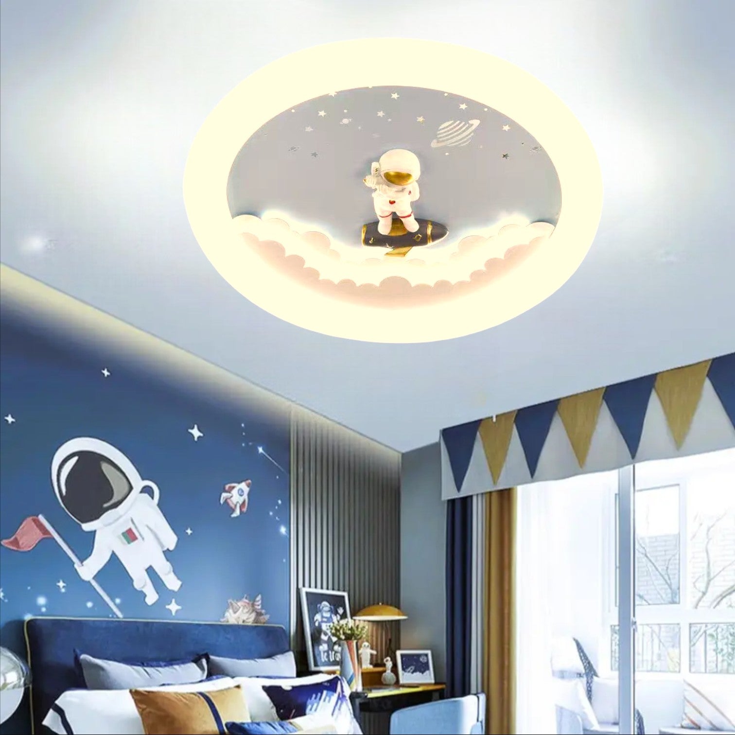 Lustra LED 80W Roket Astronaut Echivalent 400W Telecomanda