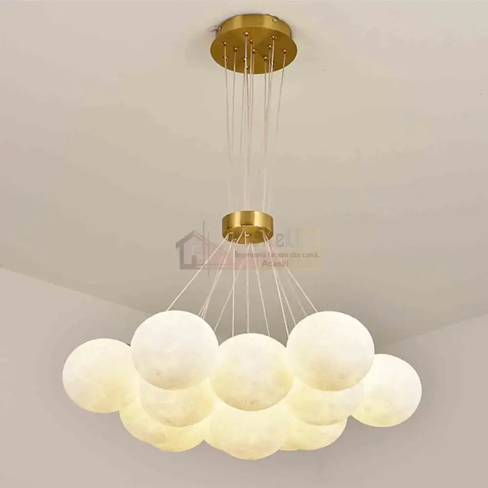 Lustra Abajur Mat Gold Moonlight Chandeliers
