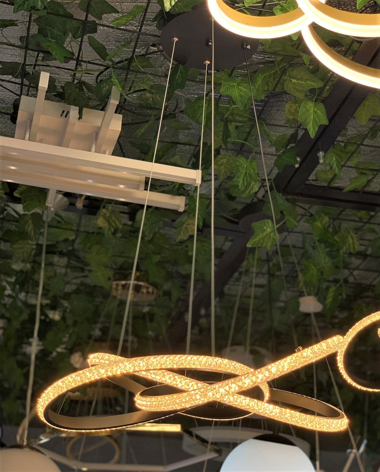 Lustra LED 86W Cristal Infinity Black 3 Segmente 3 Functii