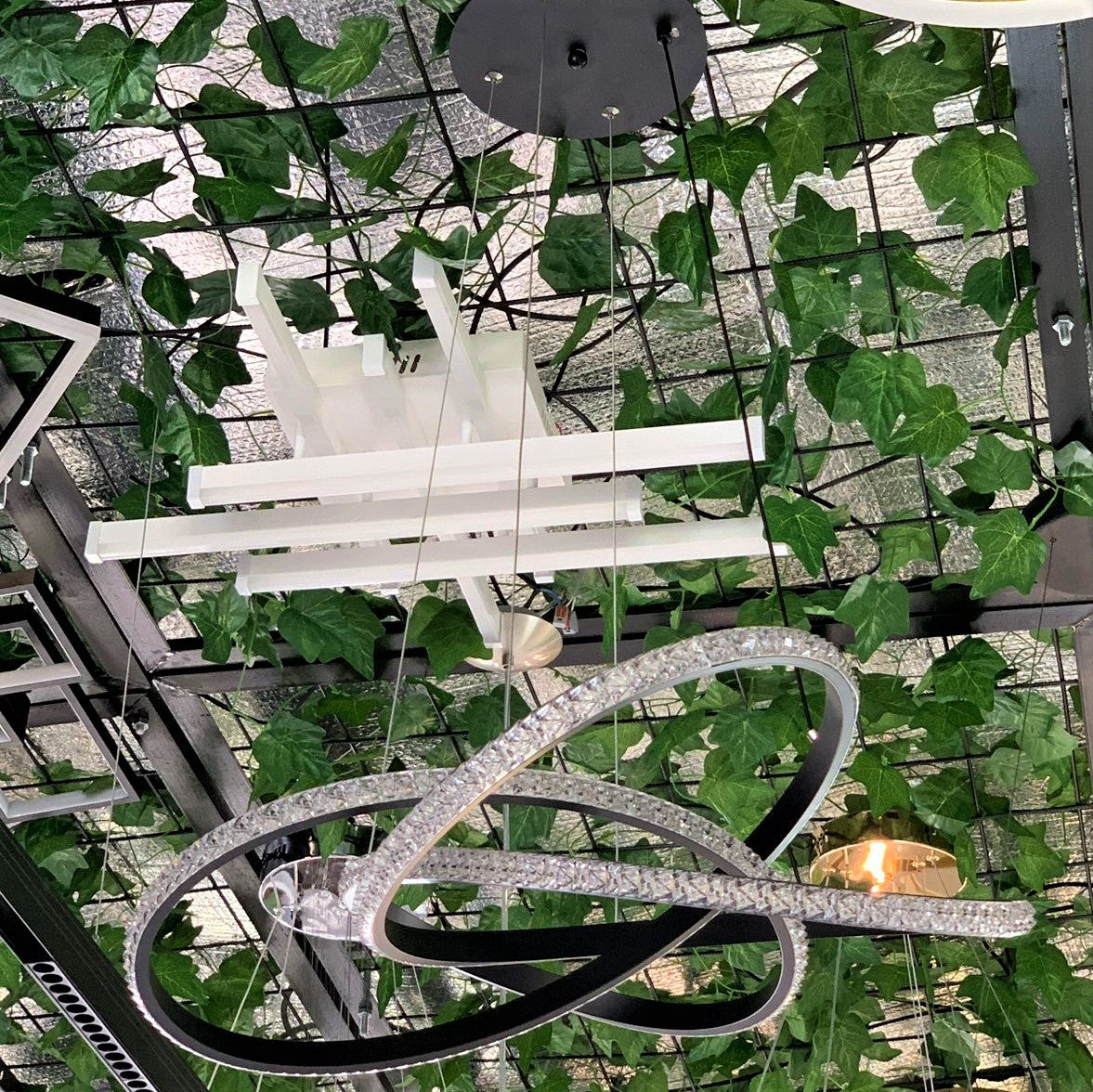 Lustra LED 86W Cristal Infinity Black 3 Segmente 3 Functii