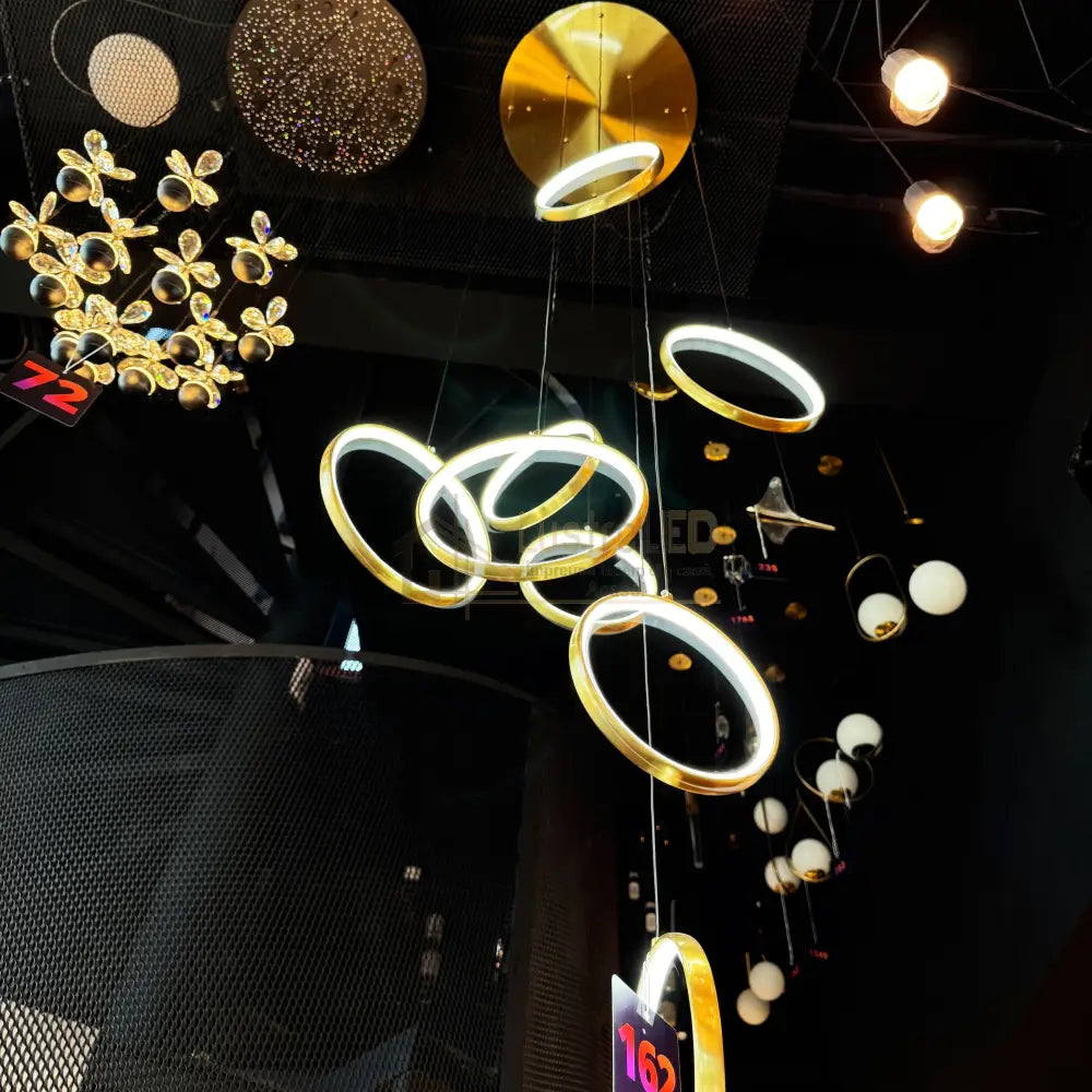 Lustra LED Suspendata GOLD Lightman lustreled.ro