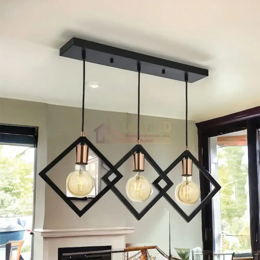 Lustra Vintage 3Xe27 Triangle Gold + Black Lighting Fixtures