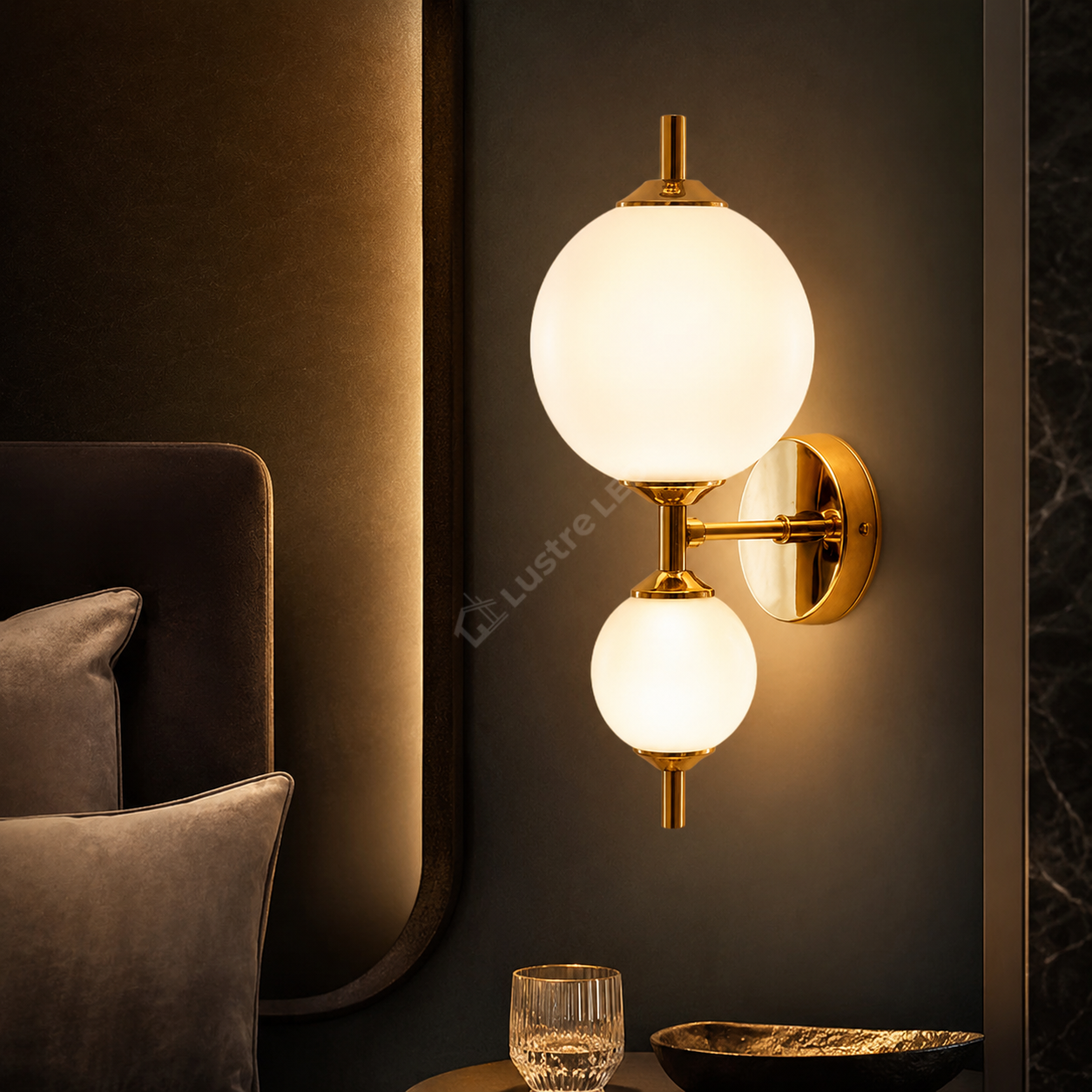 Aplica LED TOTEM Gold cu Abajur 32CM Echivalent 100W