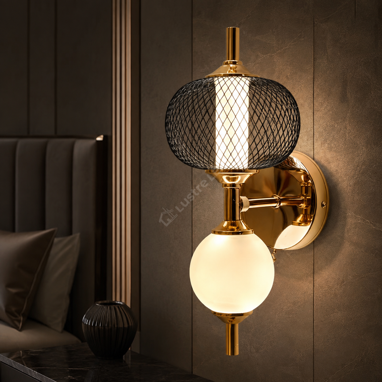 Aplica LED TOTEM Vintage Black & Gold cu Abajur 28CM Echivalent 100W