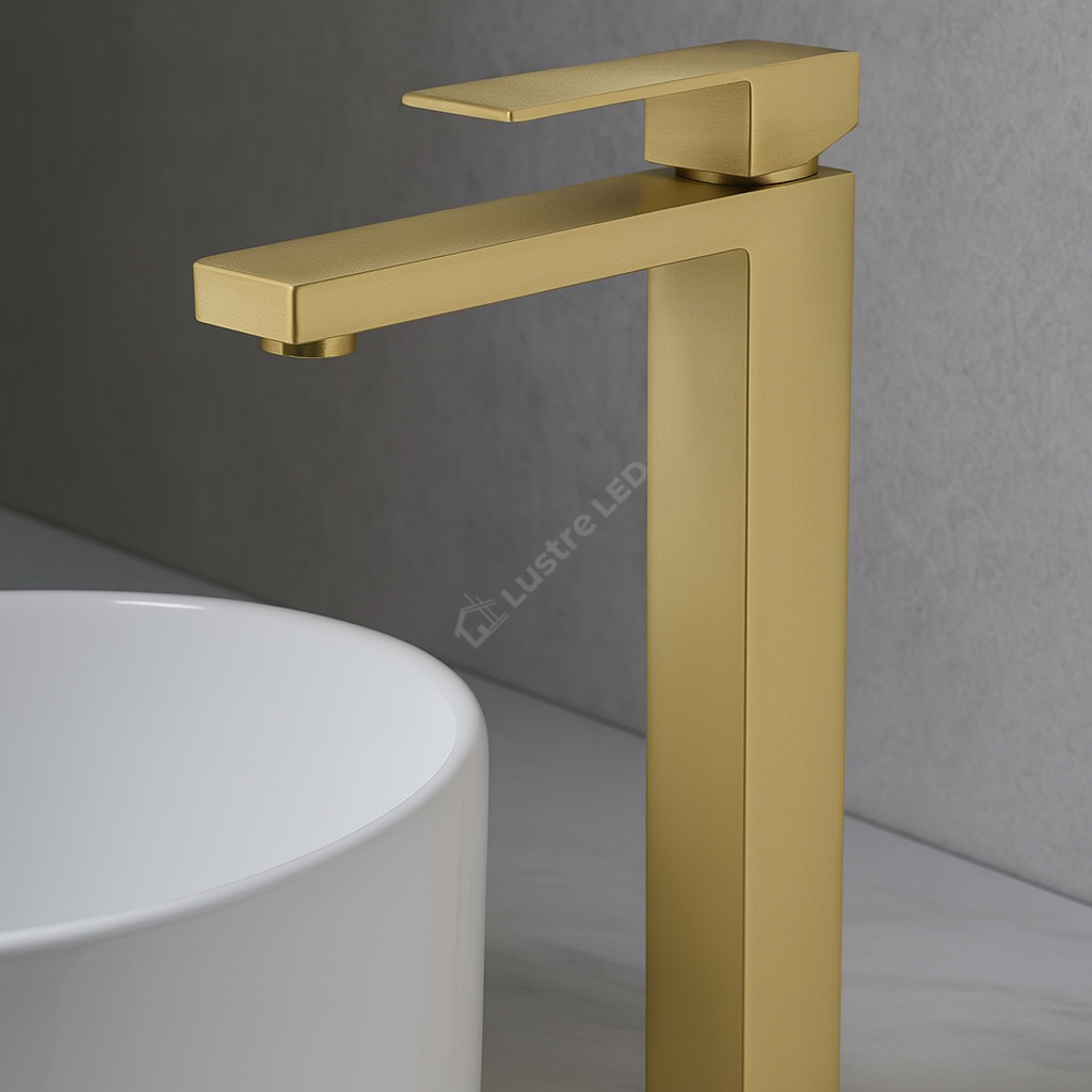 Baterie Inalta Pentru Lavoar Din Alama Finisaj Auriu Mat Design Elegant