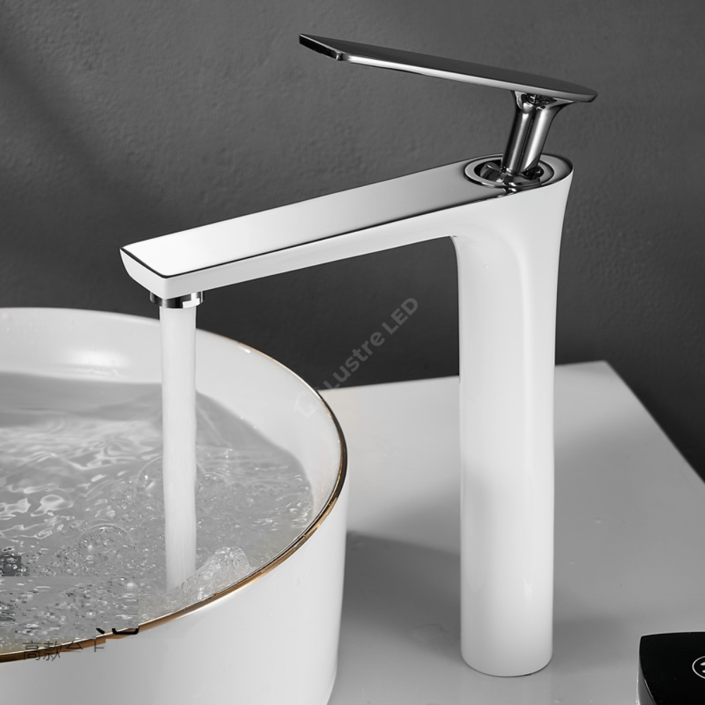 Baterie Inalta Pentru Lavoar Din Alama Finisaj Cromat Alb Design Modern
