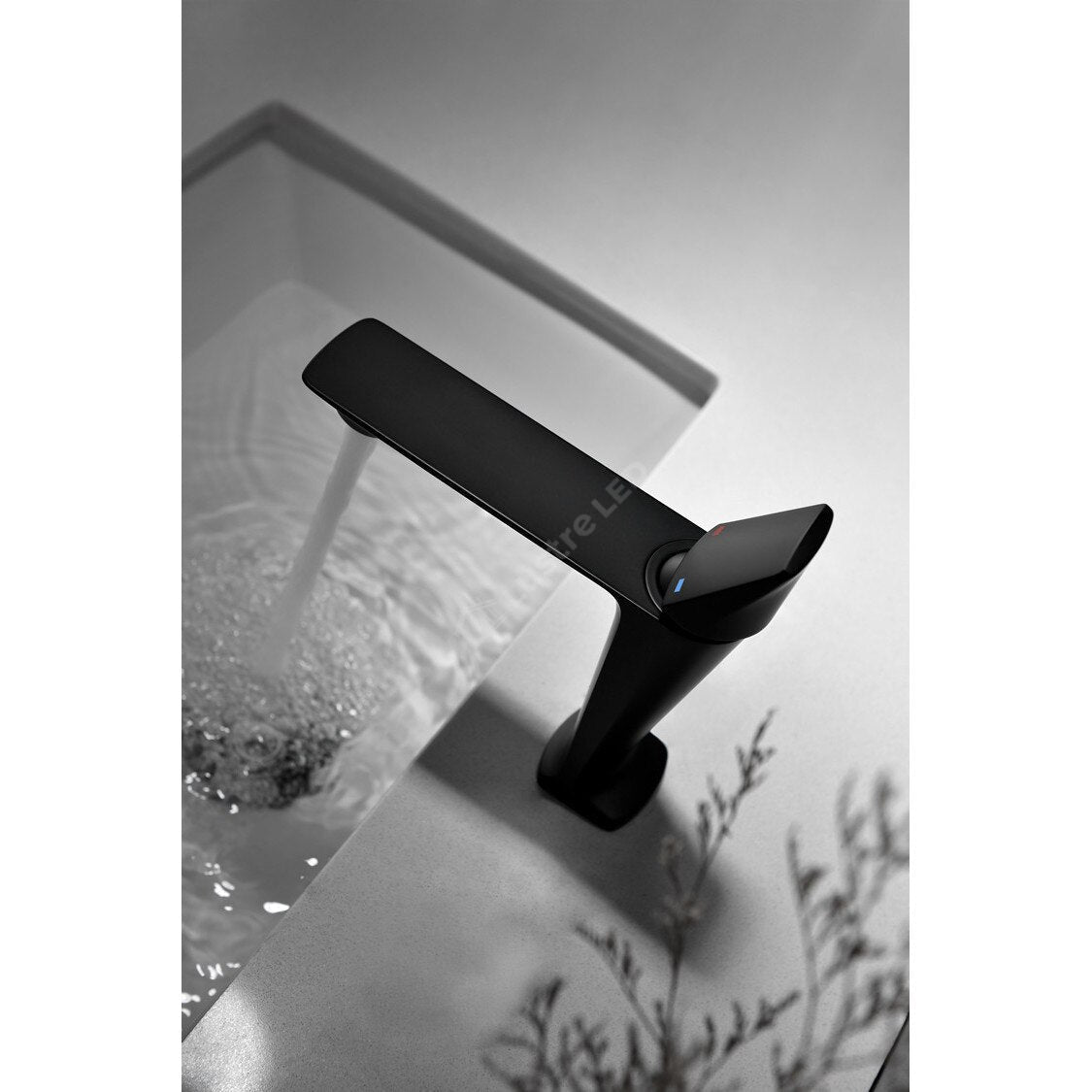 Baterie Lavoar Medie Modern Line Black Tower 006 Sink Faucet