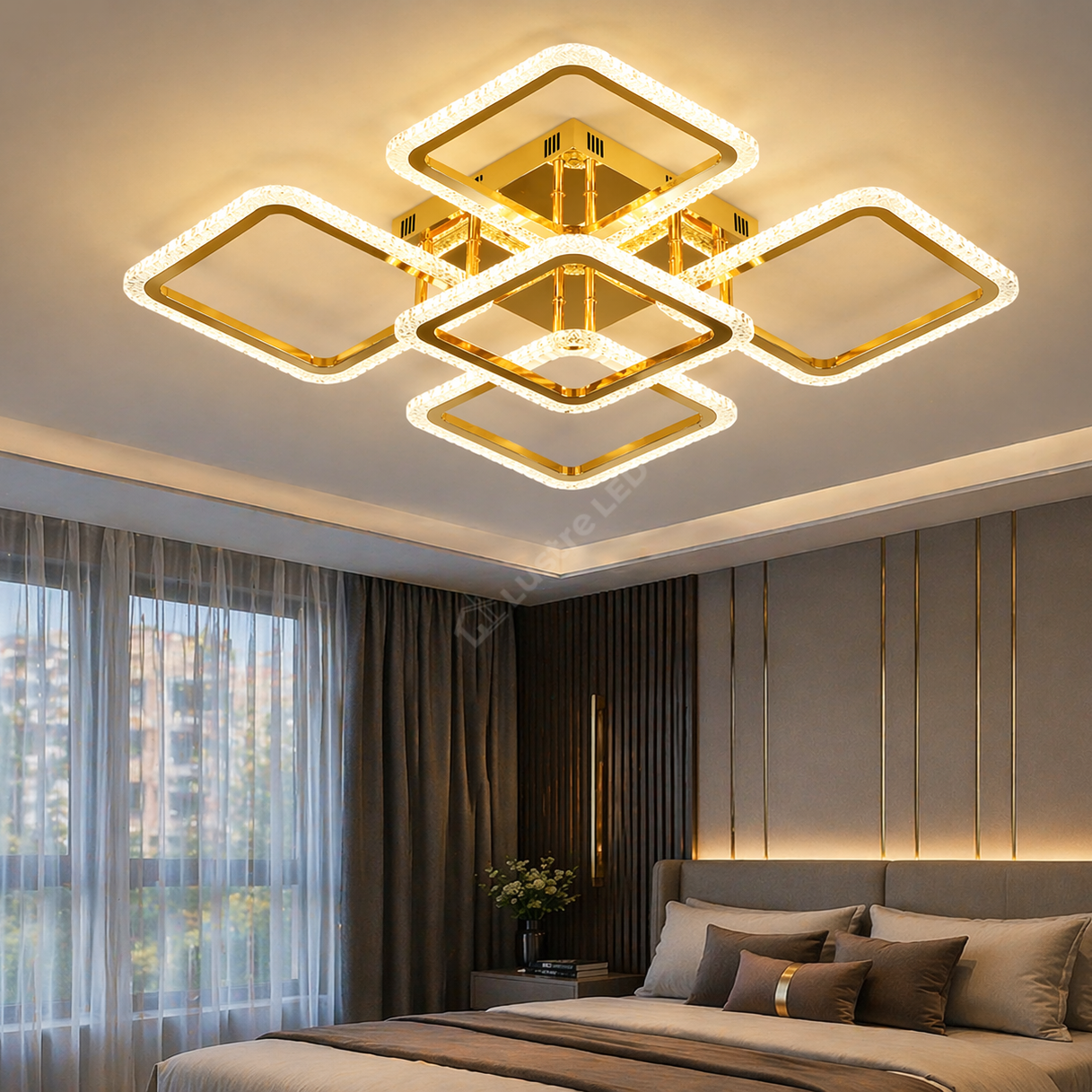 Lustra LED Brevia 4+1 Square Gold Echivalent 600W Telecomanda