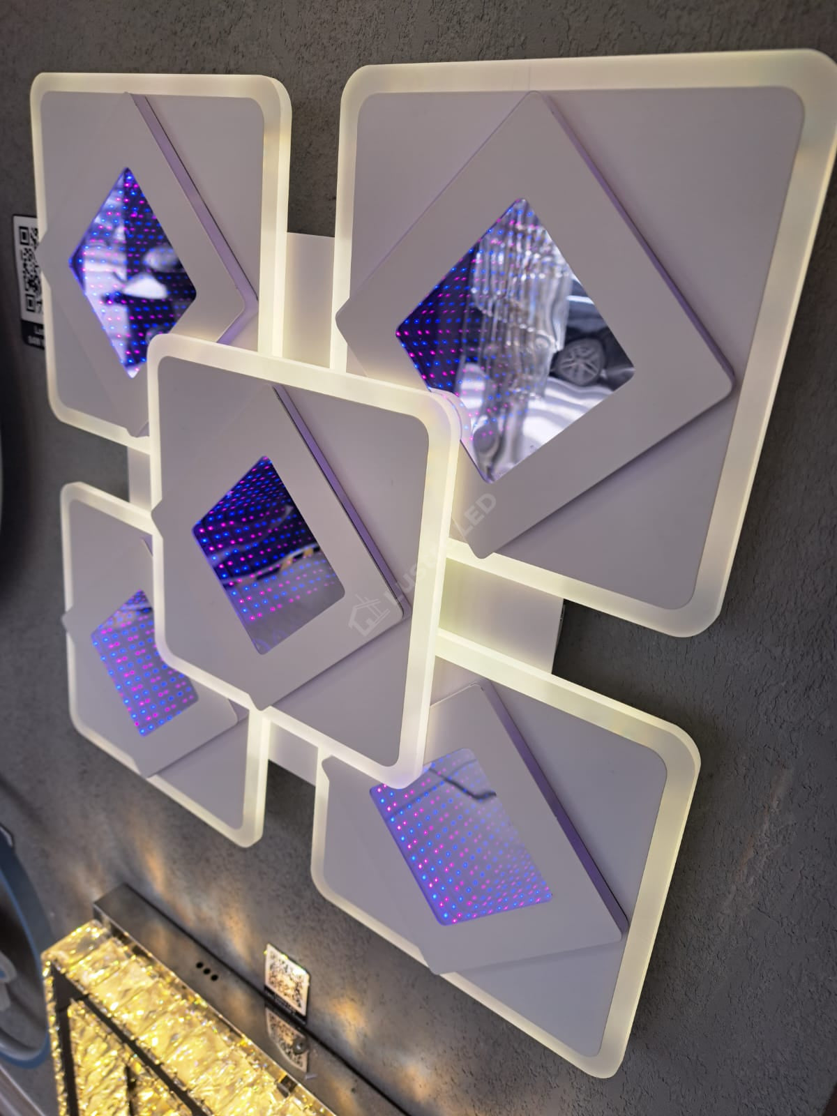 Lustra LED Venice Mirror 3D RGB Echivalent 600W Telecomanda