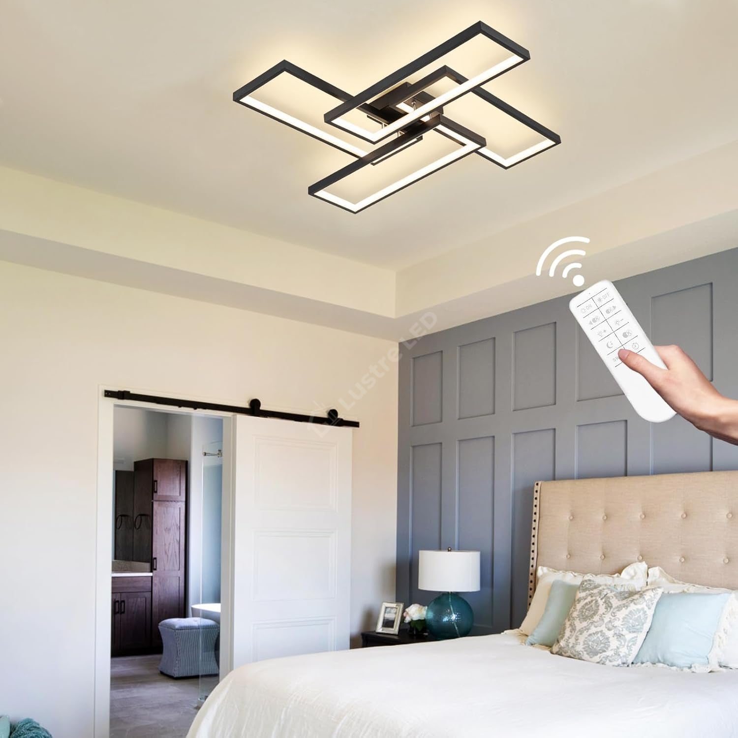 Lustra LED ZULE Black Echivalent 750W Telecomanda