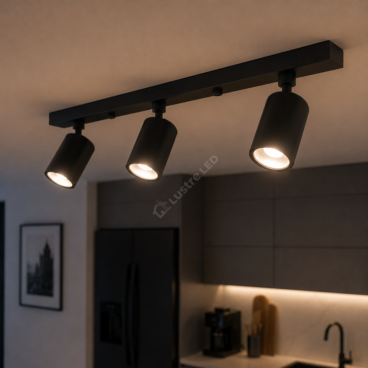 Lustra Neagra Liniara cu 3 Spoturi Reglabile 3xGU10