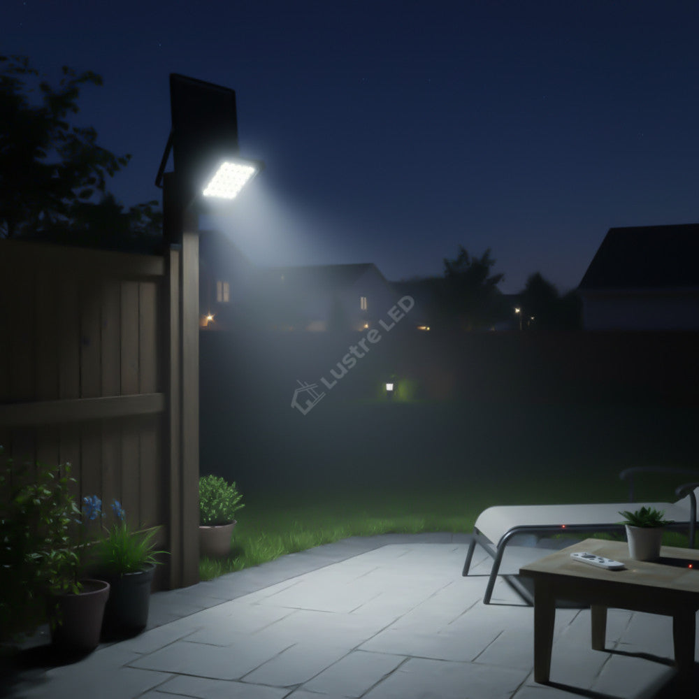 Proiector LED SMD 200W Premium cu Panou Solar si Telecomanda 6500K
