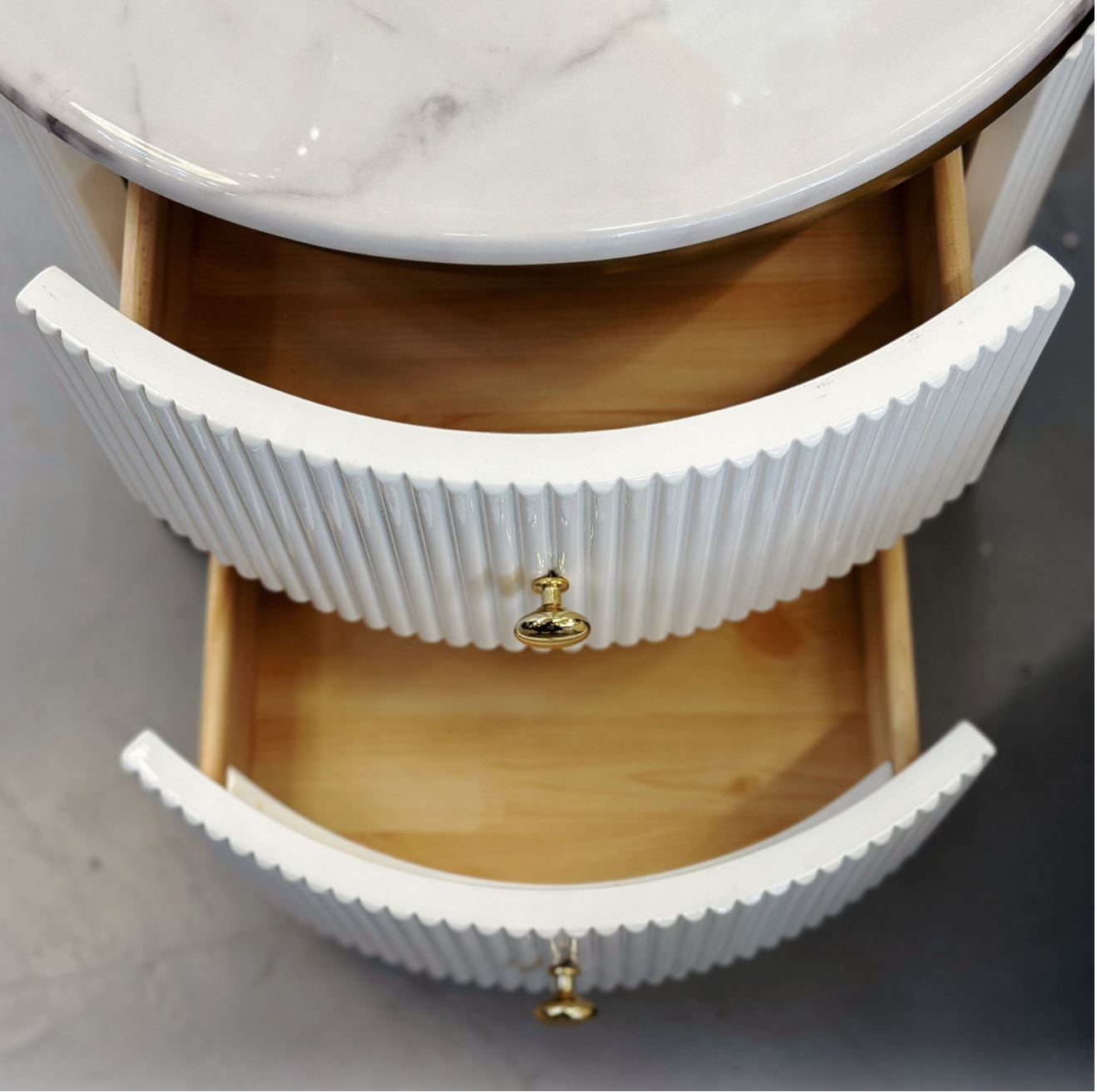 Noptiera cu 2 Sertare Luxury Line cu Blat din Marmura Tiffany Alba