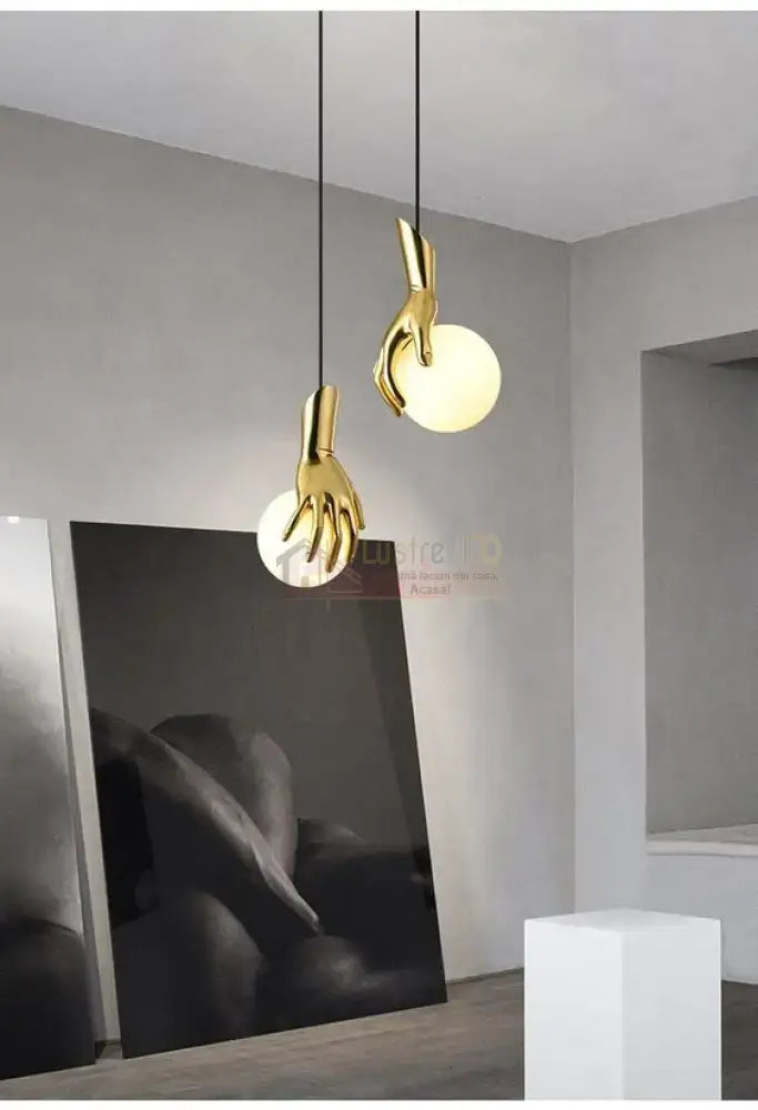 Pendul Luxury Golden Hand 1Xg9 Lighting Fixtures