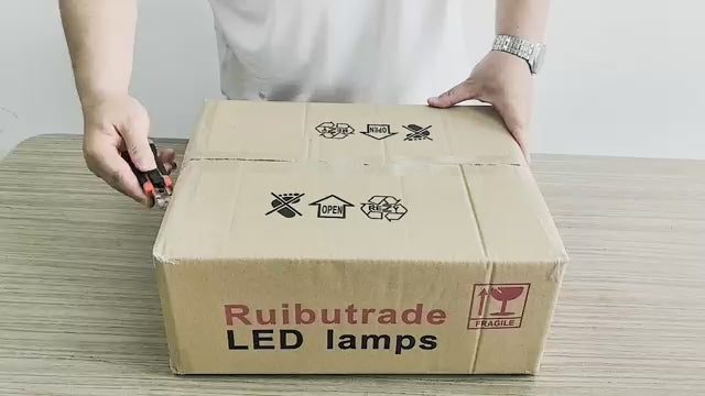 Încarcă videoclipul: Lustra LED Narcisse cu Ventilator si Telecomanda Echivalent 400W