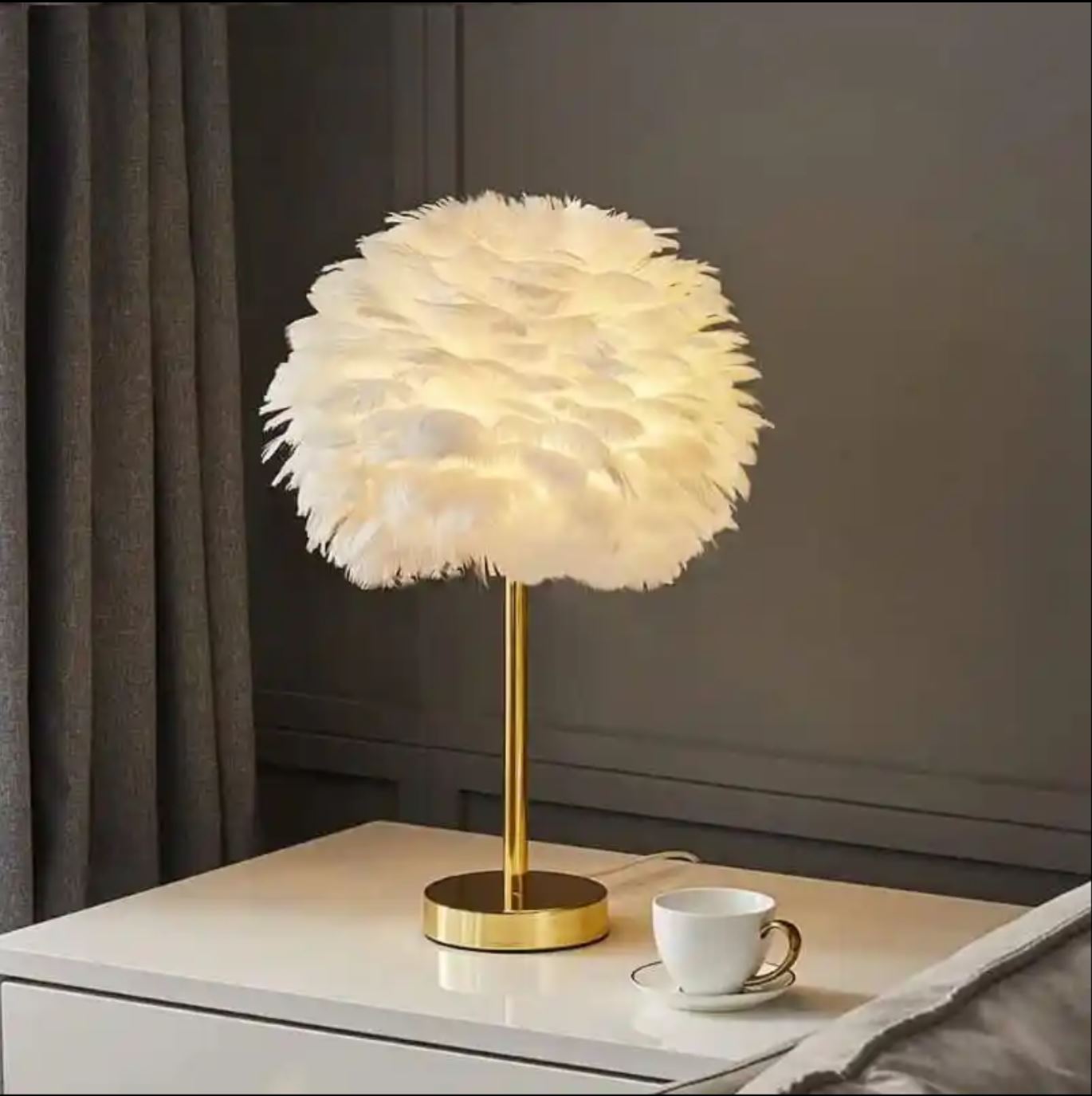 Veioza Neoclasica Nordic Style Feather Cloud Table Lamp