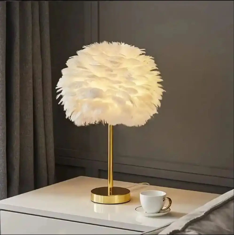 Veioza Neoclasica Nordic Style Feather Cloud Table Light